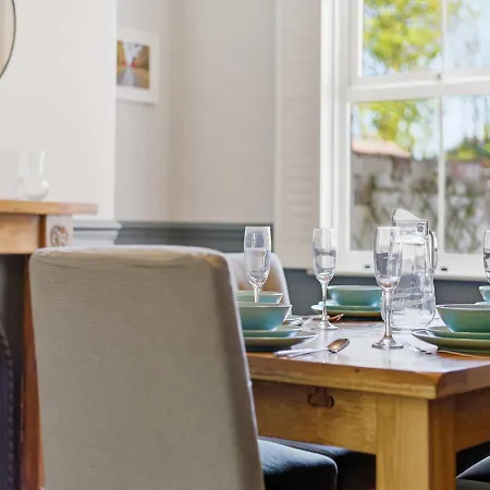 Beautiful - Close To Historic York - Pass The Keys * Haxby