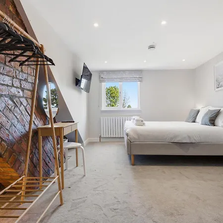 Beautiful - Close To Historic York - Pass The Keys * Haxby